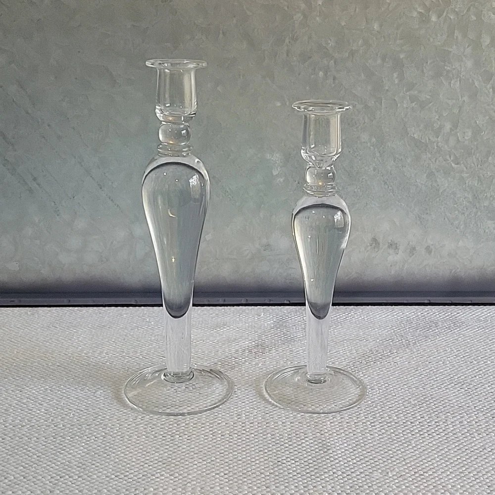 Beautiful vintage heavy glass candlesticks 10